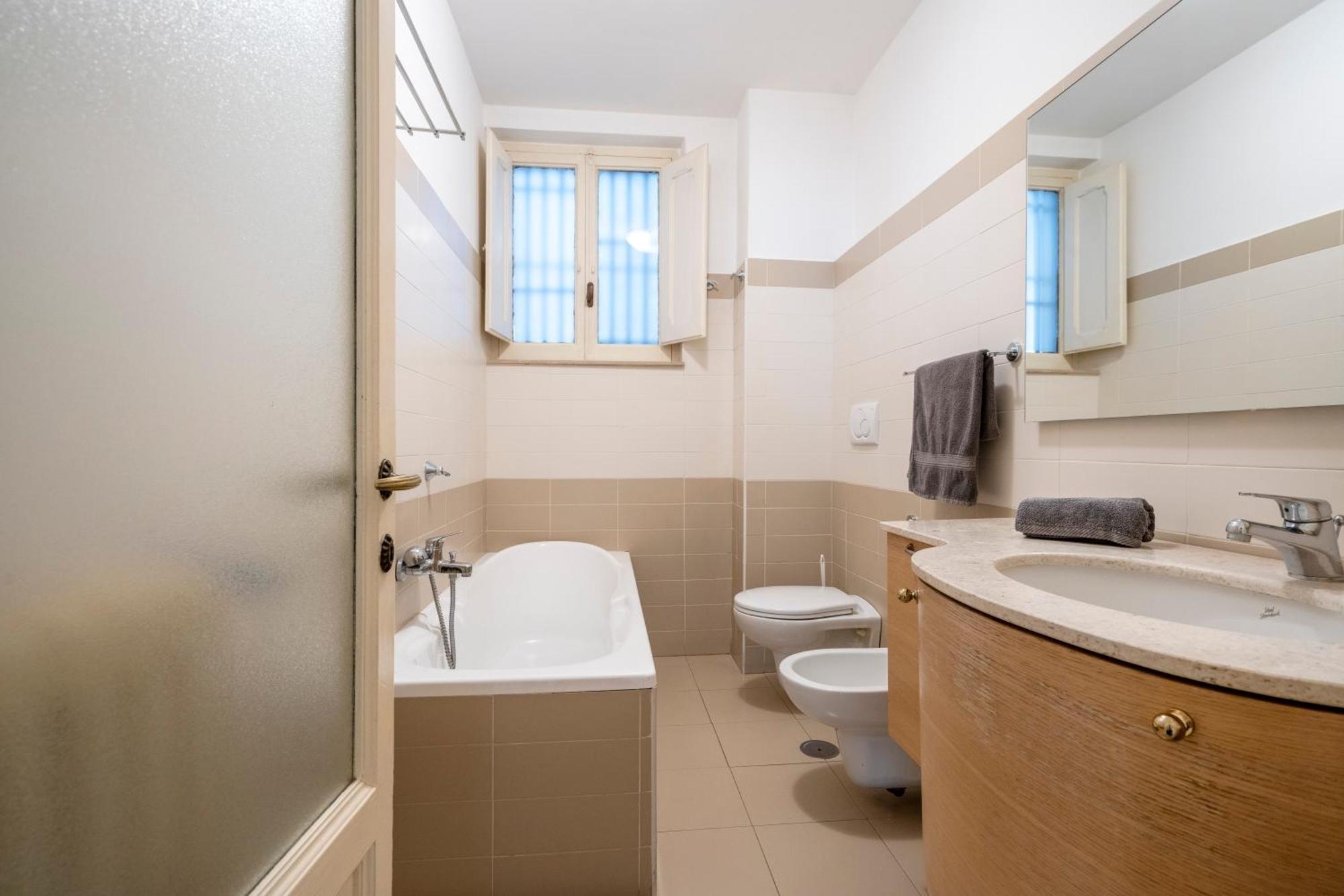 Zaum House, Quartiere Umbertino. 120 Mq Appartement Bari Buitenkant foto